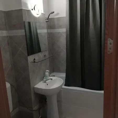 Apartament Erik Apartment *